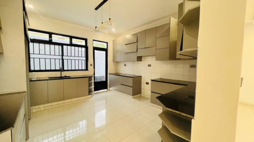 kibagabaga-near-hospital-beautiful-house-for-sale-in-kigali-big-3