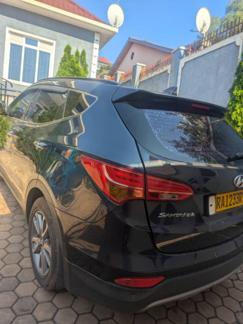 hyundai-santafe-big-0