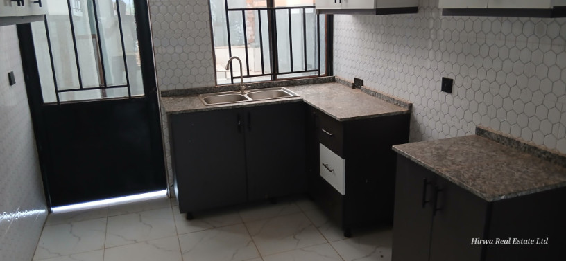 busanza-house-for-sale-big-1