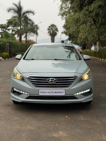 hyundai-sonata-big-1