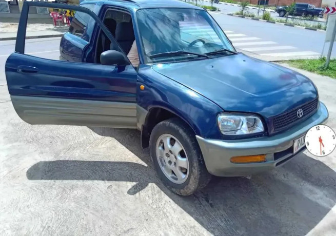 toyota-rav4-big-1