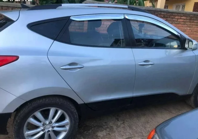 hyundai-tucson-big-2