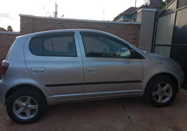 toyota-yaris-big-3
