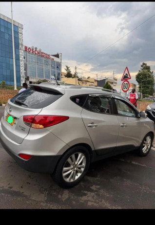 hyundai-tucson-big-0
