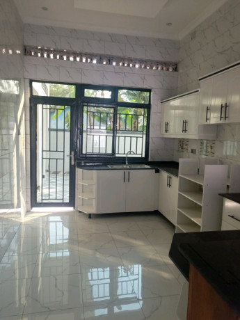 kigali-house-for-sale-in-kicukiro-big-8