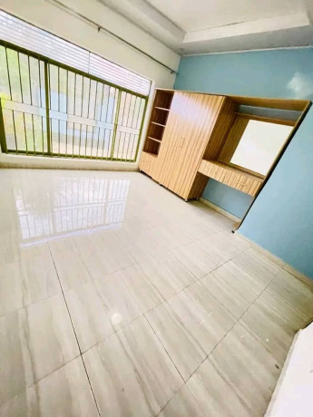 kibagabagabaga3-bedrooms-and-wordrobes-3-big-6