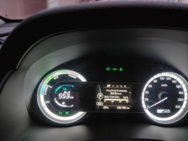 kia-niro-hybrid-2018-for-sale-big-2