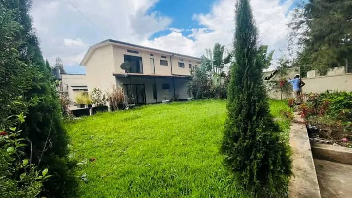 3-bedrooms-with-wardrobes-3-bathrooms-big-8