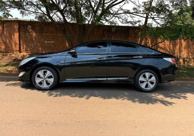 hyundai-sonata-big-0