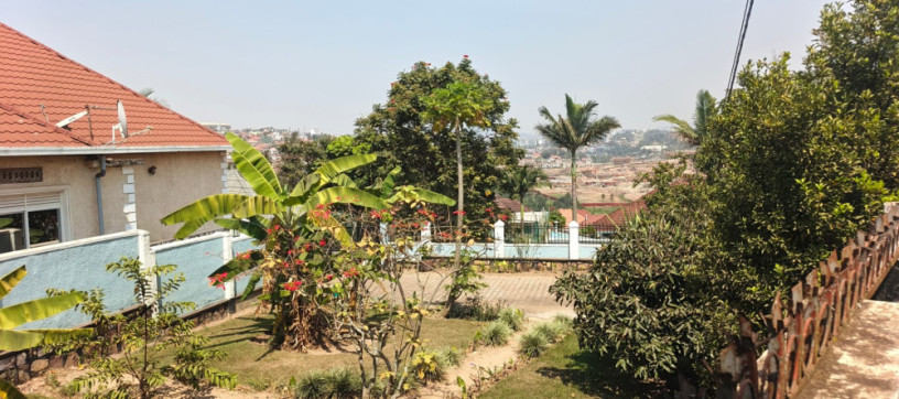 kibagabaga-located-plot-for-sale-200m-big-4