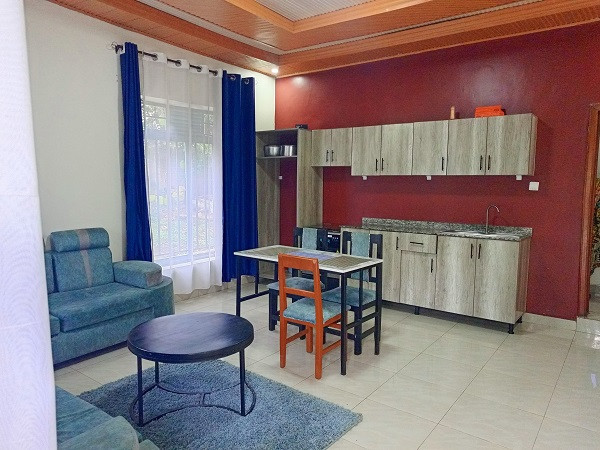 kigali-house-for-rent-in-kimironko-on-the-tarmac-road-big-2