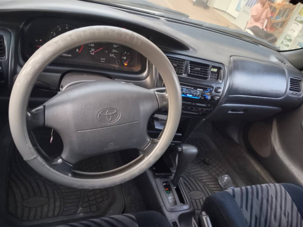 toyota-corolla-big-0