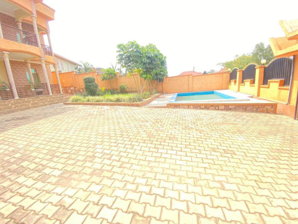 ff337-gacuriro-gacuriros-amazing-furnished-house-for-rent-with-a-big-compound-in-kigali-rwanda-big-1