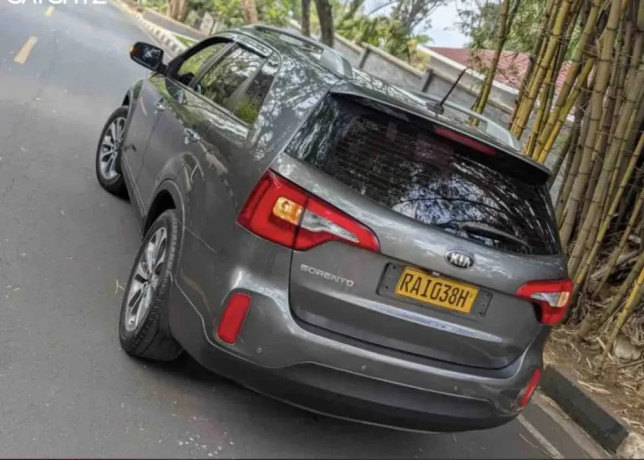 kia-sorento-2013-for-sale-big-2