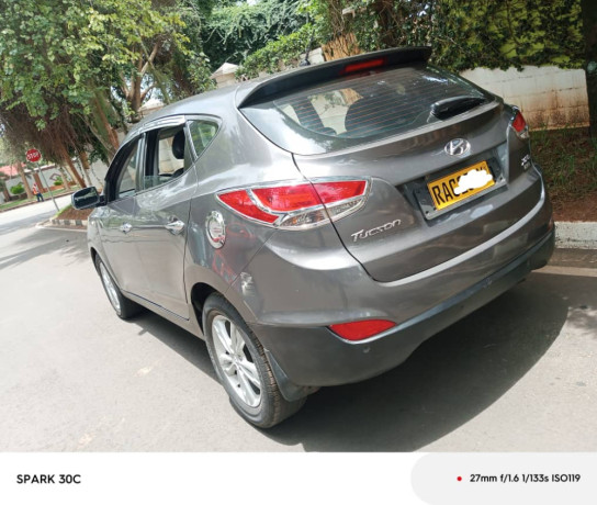 hyundai-tucson-big-0