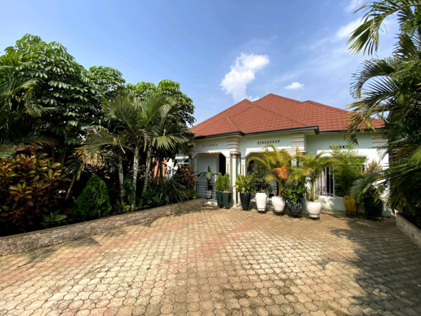kigali-furnished-house-for-rent-in-kanombe-gasaraba-big-2