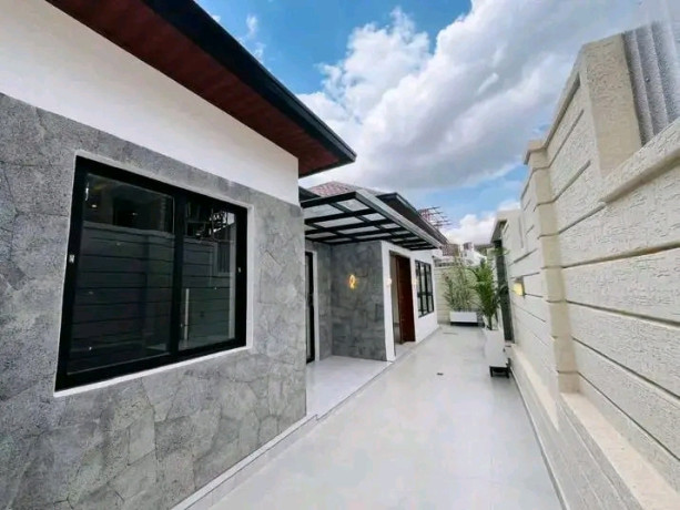 kimironko-4bedrooms-house-for-sale-at-220m-in-good-location-big-2
