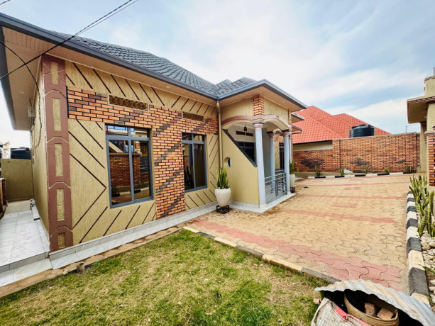 kigali-rwanda-house-for-sale-in-kanombe-busanza-big-1