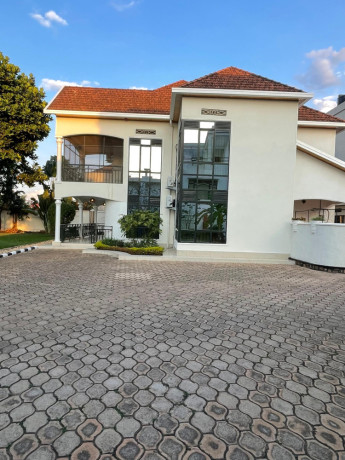 unfurnished-family-villa-available-for-rent-at-gacuriro-big-1