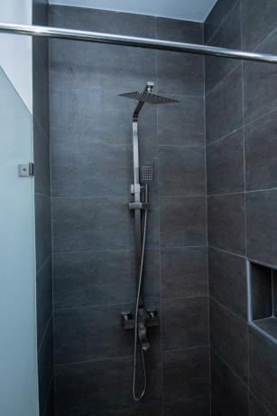 kigali-furnished-2-bedrooms-apartment-for-rent-in-rebero-at-isange-big-8