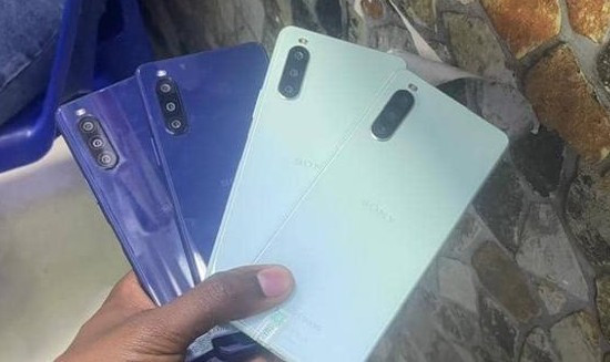 sony-xperia-10-mark-2-big-0