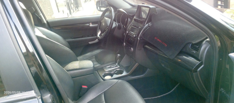 kia-sorento-2011-for-sale-in-kigali-big-6