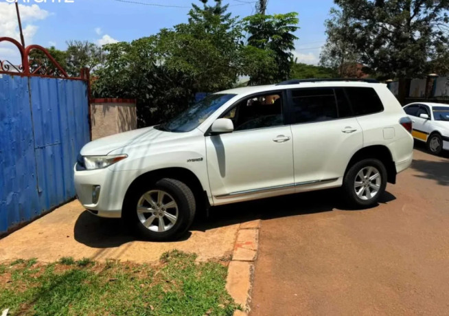toyota-highlander-hybrid-for-sale-big-2