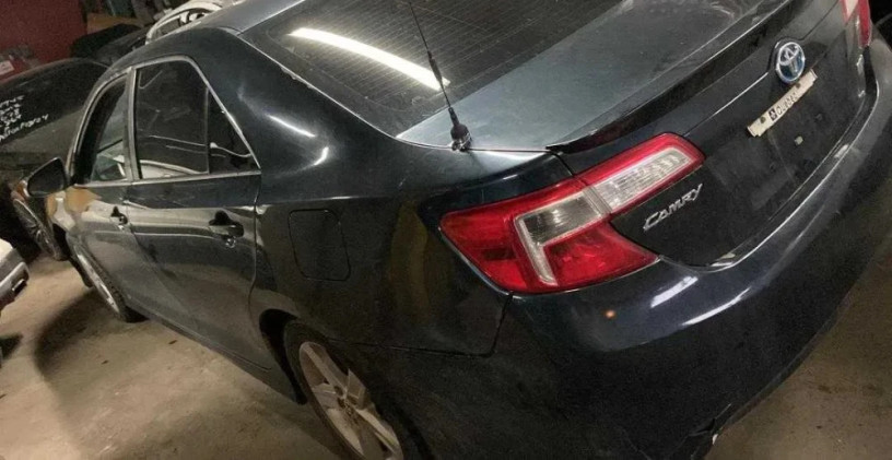 toyota-camry-hybrid-for-sale-big-0
