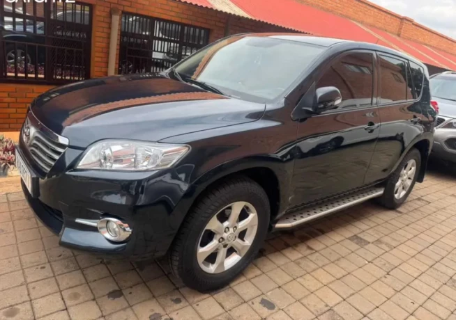 toyota-rav4-automatic-for-sale-big-3