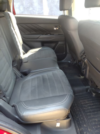 mitsubishi-outlander-big-0