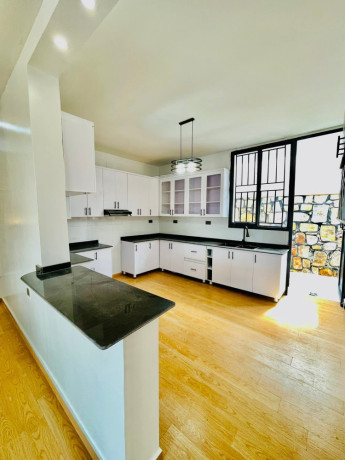 kicukiro-kagarama-house-for-sale-300m-big-3