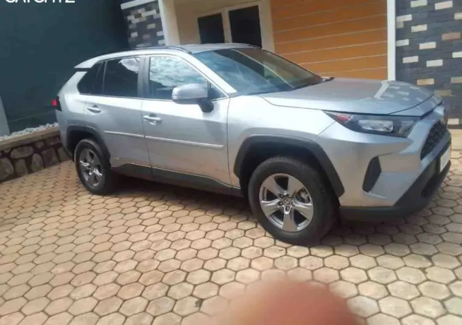 toyota-rav4-hybrid-2022-for-sale-big-4