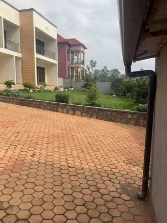 building-for-sale-kimironko-zindiro-big-0