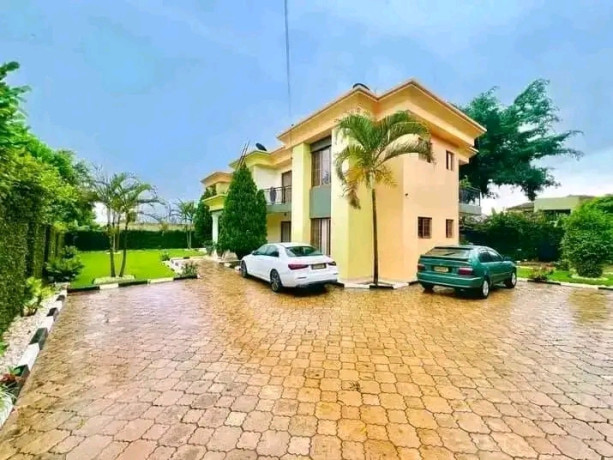 gacuriro-furnished-2bedrooms-apartment-for-rent-at-800-in-good-location-big-0