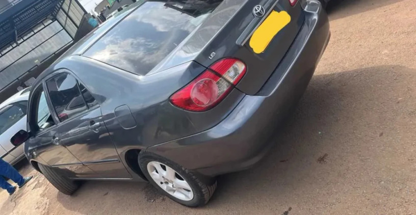 toyota-corolla-altis-automatic-2006-for-sale-big-3