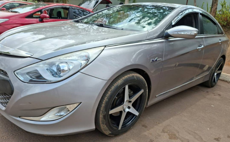 hyundai-sonata-big-6