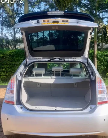 toyota-prius-automatic-hybrid-2012-for-sale-big-4