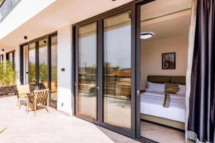 nyarutarama-fully-furnished-2bedrooms-apartment-for-rent-at-1250-in-good-location-big-3