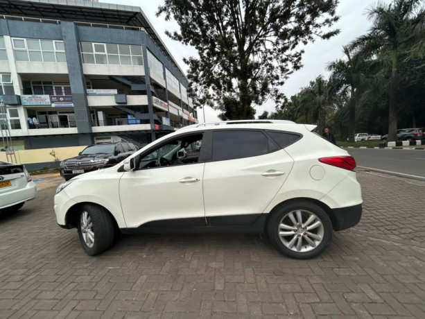 hyundai-tucson-big-2