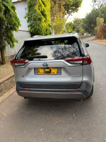 toyota-rav4-big-3