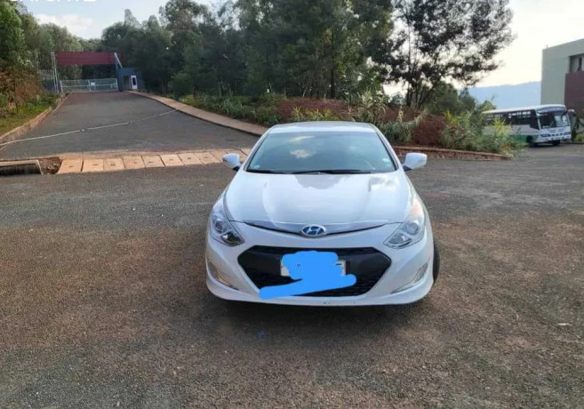 hyundai-sonata-big-0