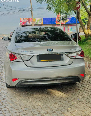 hyundai-sonata-hybrid-automatic-for-sale-big-4