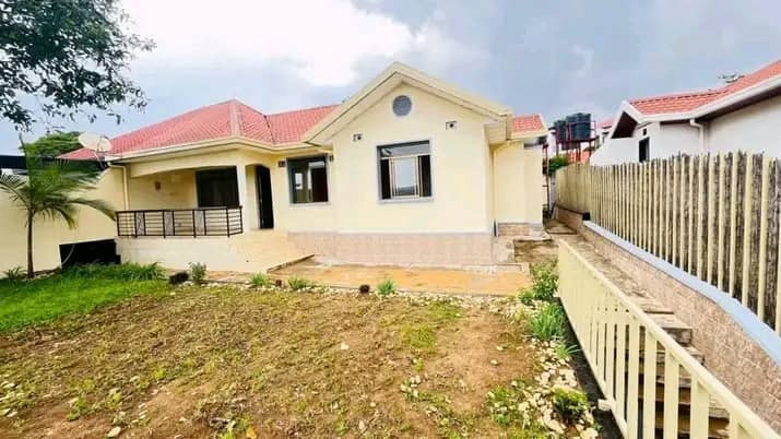 luxury-villa-for-rent-in-kacyiru-at-6000m-big-9