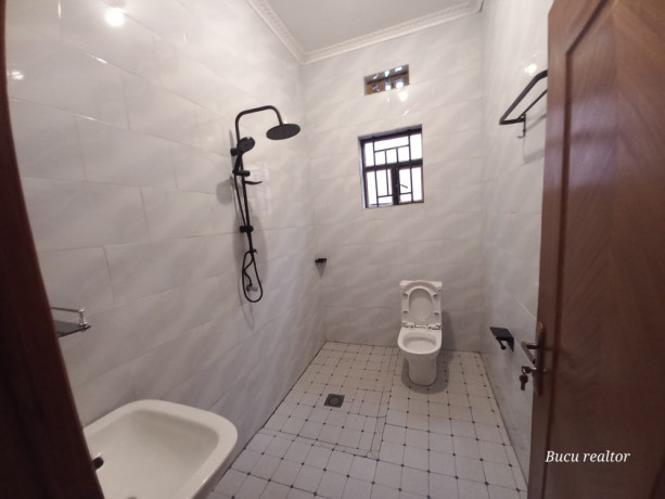 house-for-rent-at-busanza-big-4