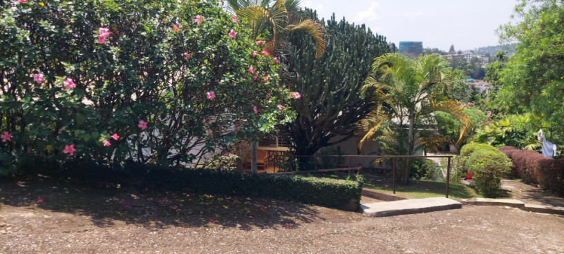 unfurnished-house-available-for-rent-at-kacyiru-big-3