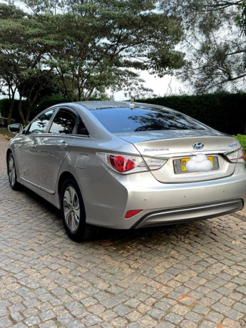 hyundai-sonata-big-2