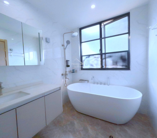 elegant-and-luxurious-penthouse-for-rent-in-kigali-big-5