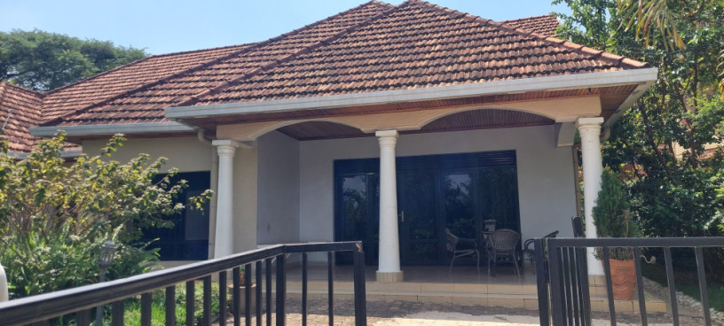 pool-house-available-for-rent-at-kacyiru-near-american-residence-big-0