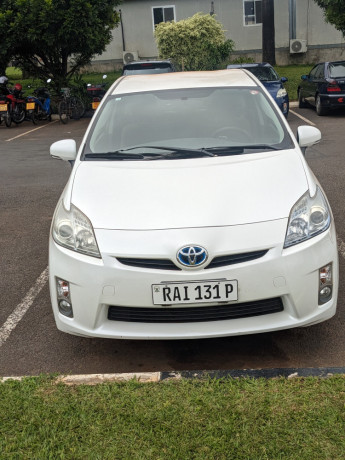 toyota-prius-hybrid-available-for-rent-big-0
