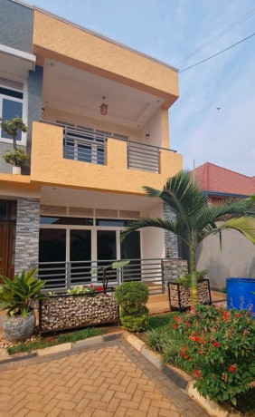 a-beautiful-house-for-rent-in-masaka-near-chuk-big-0